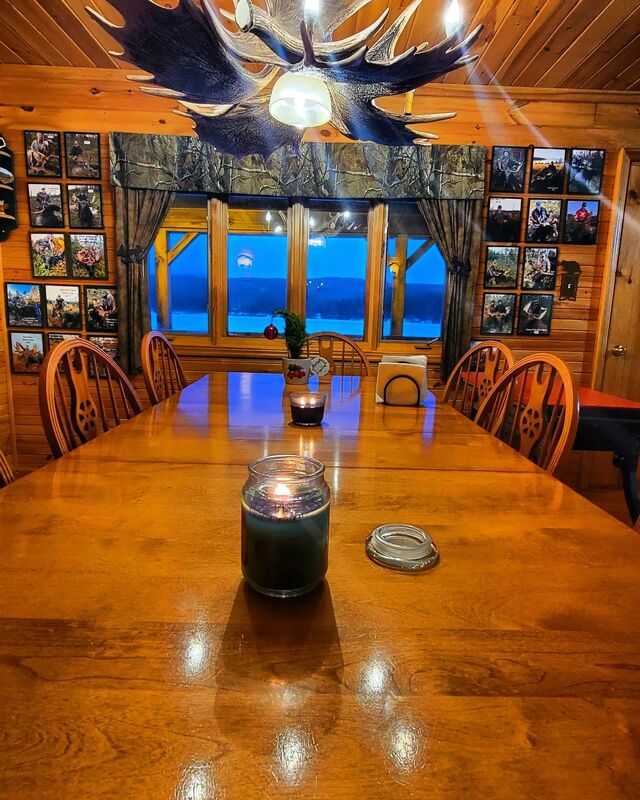 Hideaway Lodge Inside